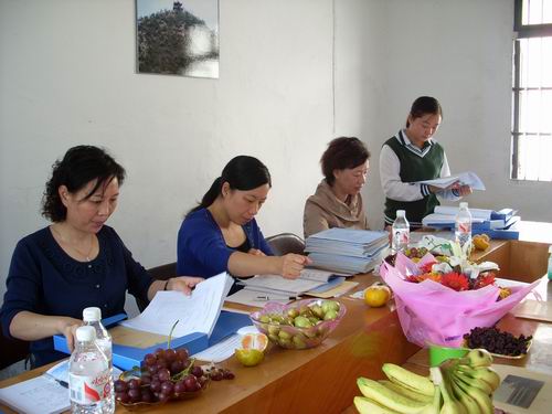 金庭中心村幼儿园接受绍兴市农村示范幼儿园