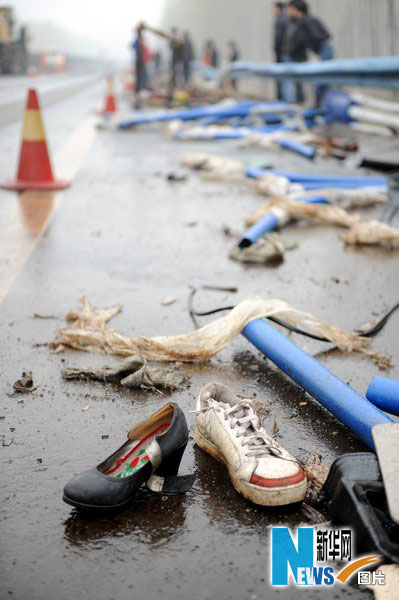 连霍高速河南段载火药货车爆炸