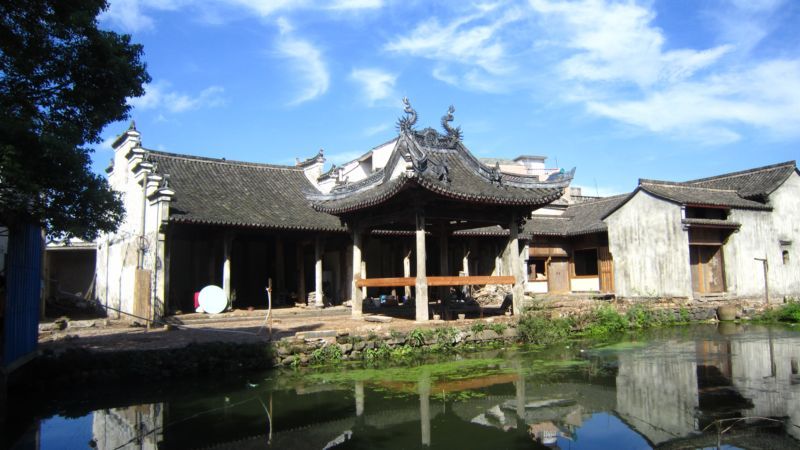 崇仁古镇明清古建筑——伟镇庙修缮工程于今年4月