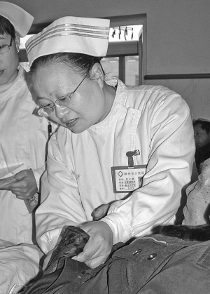 记嵊州市人民医院护理部副主任张小钗