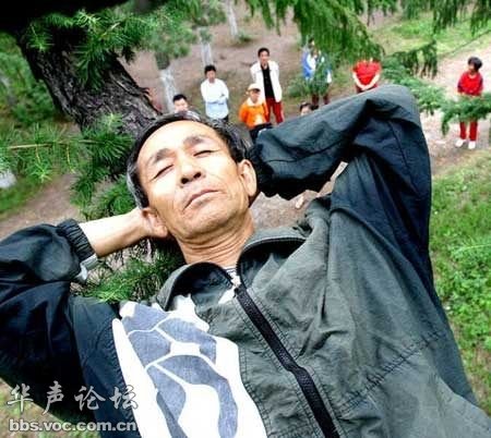 堪称"异类"的中国老头老太(组图-异类,组图,老头,睡觉,堪称-嵊州新闻
