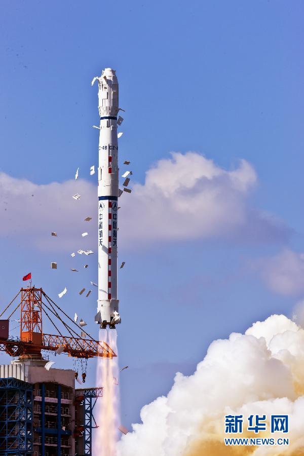 11月9日11时21分,载有"遥感卫星十二号"卫星和"天巡一号"卫星的"长征