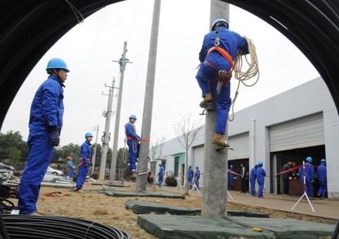 嵊州电力严细实新提升外包施工队伍素质