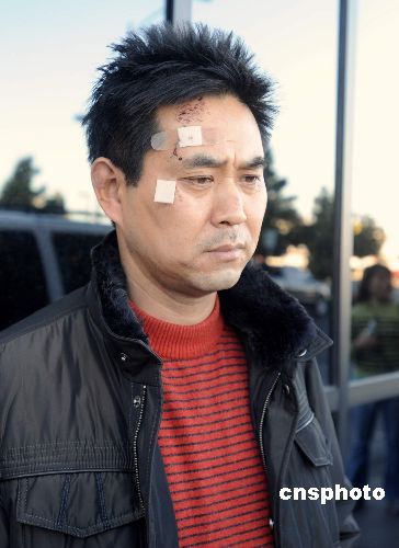 处理中国游客车祸善后事宜的中国驻洛杉矶副总领事黄晓健今天在此间说