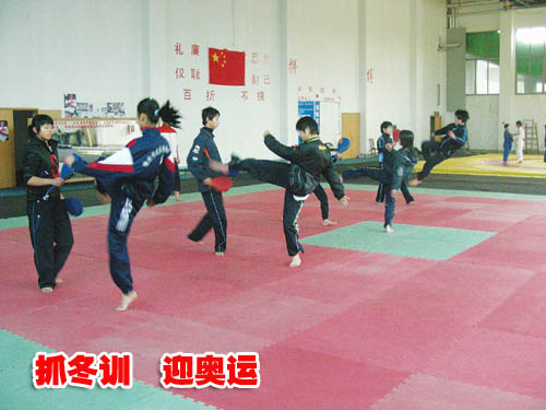 ��ͼ�ġ�������ѧУ��ץ��ѵ   ӭ����