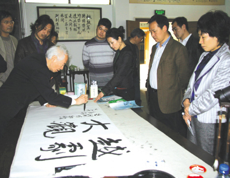 Խ���ۡ�������ʢ��Խ�粩���