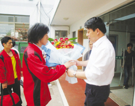 �ʻ��͸��м�����