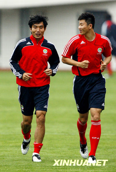 5��25�գ�������Ա֣�ǣ���������ܺ���һͬ�μ�ѵ�������գ���һ���й�������������Ϻ���ɽ�������������״�ѵ����