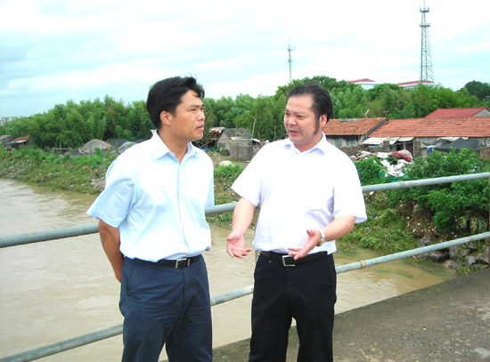 ʢ��ƽ̤�������С����