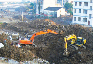 ˫��·��˫�����Ž������ǰ��ͨ