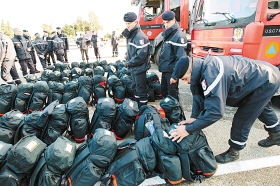 ��������Ԯ�ӳ�ԱЯ����Ԯ����׼����������