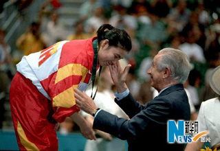 ���ʰ�ί������������ϯ��������ȥ��