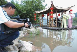 ���ӡ��������۽�Ů��Խ�絮����