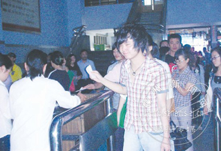 ����С���ٶ�;������