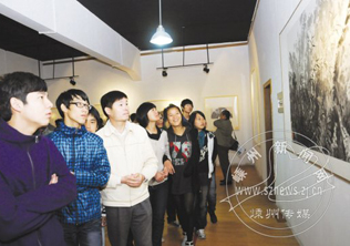 ��ӹˮī����չ��չ