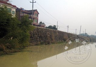 ���̣�����ˮ��ʷ�ϵ�һ���漣