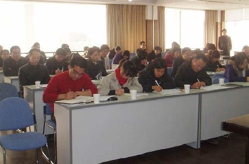 �Ͷ���ר����ѵ��������ʢ���ٿ�