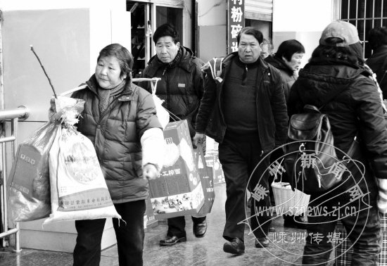 �����ڷ�ѩ����Ļ ȷ�����˰�ȫ����