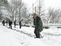 ɽ���ѩ�� �����Է�ɨѩ