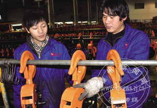 ˫���е�����������϶���