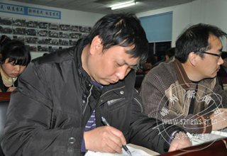 ����ҹ������˫֤��