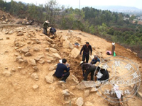 ���з���һ������ʱ������ʯ��Ĺ