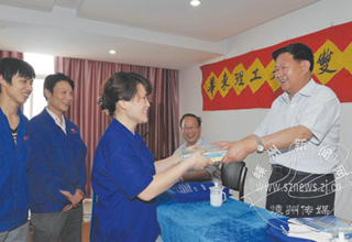 ˫�������������ϴ�ѧ 