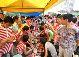 ������̬���� ������ɫδ��