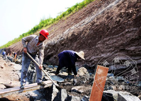 ȫ���ص㹤��104�����ӽ�ʩ����