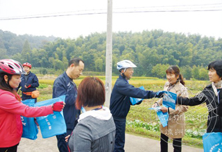 ƽ�������߽���ͷ�ؽ�