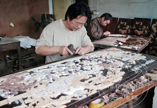 ����ľ��ʯ�ϵ����Ϻ��ؼ�����