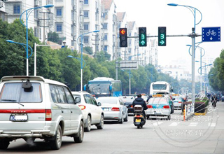 ���ͽ�ͨ�źŵ����ա��ϸڡ�