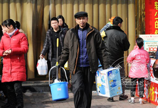 Ԫ�� ����������������ȹ������һ��