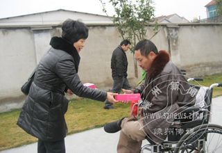 Ϊ������ʿ����ů