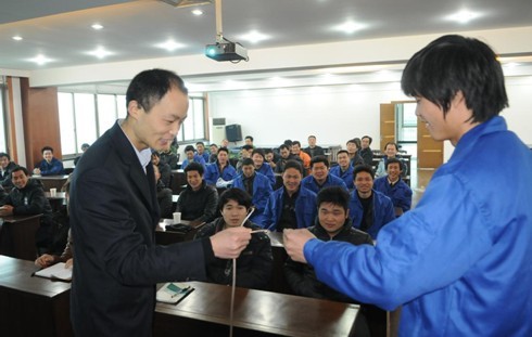 2��23�գ����ݵ�����֯���ʩ����Ա��ȫ֪ʶ��������С�� ��