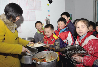 ������Ӫ���͡� ��ů��������Ů