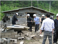 ����������Ӵ�������Ƭִ������