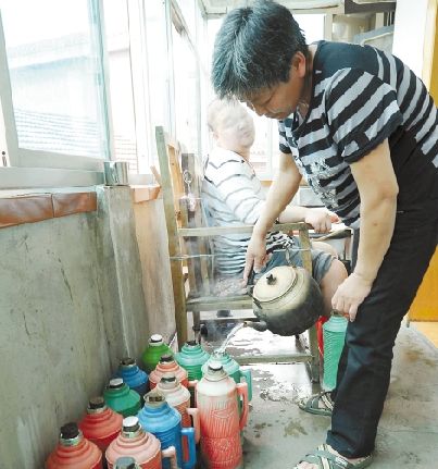 Ǯ����ÿ��Ҫ��30����ˮ