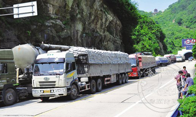 ���ݶ��������γ�