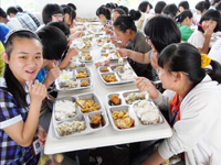 ������ѧʳ�ÿ�չ��΢����