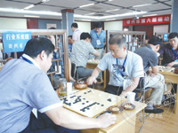 �е������˶������Ʊ�������