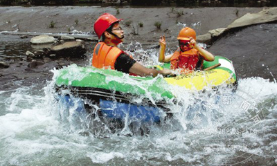 �������ո�  Ư������