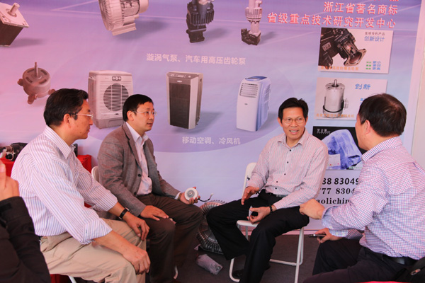 ���չ�ɼ����Խ�ƽ̨