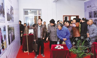 �����Խ������չ���ڻ�����չ