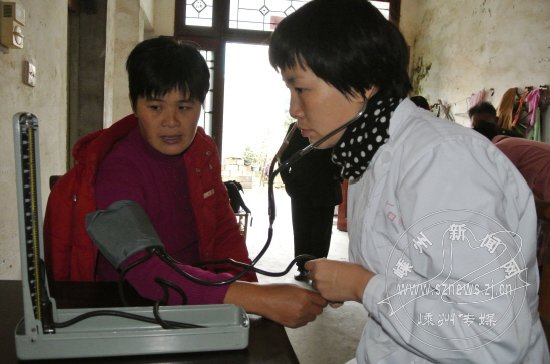 �ذ��͸�ƶ��Ⱥ��