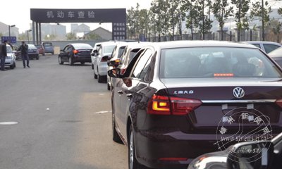 �����³�׼������