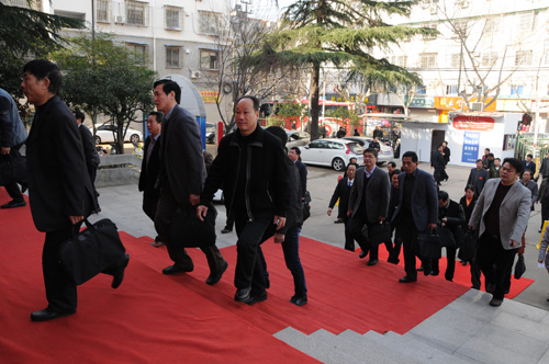 �μӻ���Ĵ���½������᳡