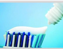 ��¶���6�����౻����Ư�׼�