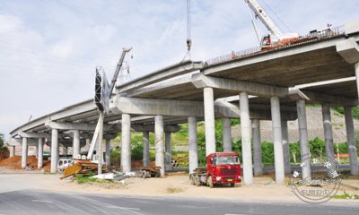 104�������ݶθĽ������Ȳ��ƽ�