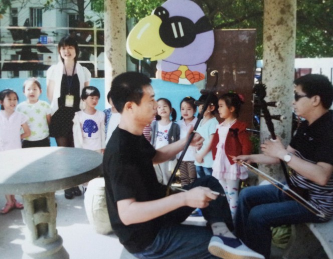 �����׶�԰��רҵ��ʦΪ�׶�����